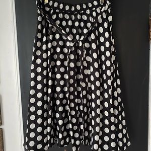 Flint and Moss B&W polka dot skirt